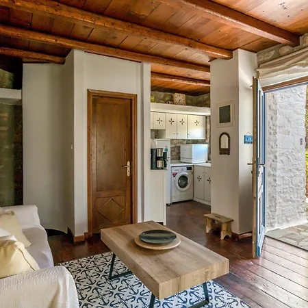 Panorama Village Living House With Shared Pool Apartment *