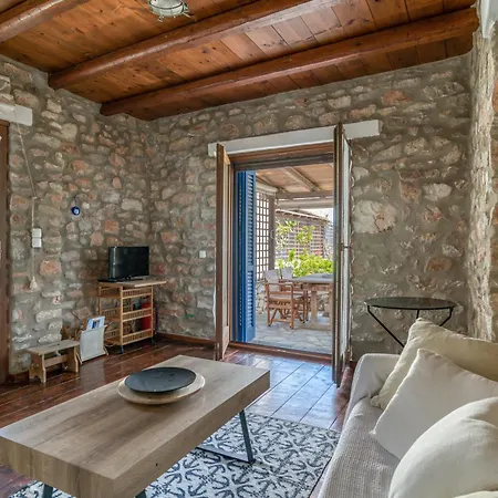 Panorama Village Living House With Shared Pool Apartment *